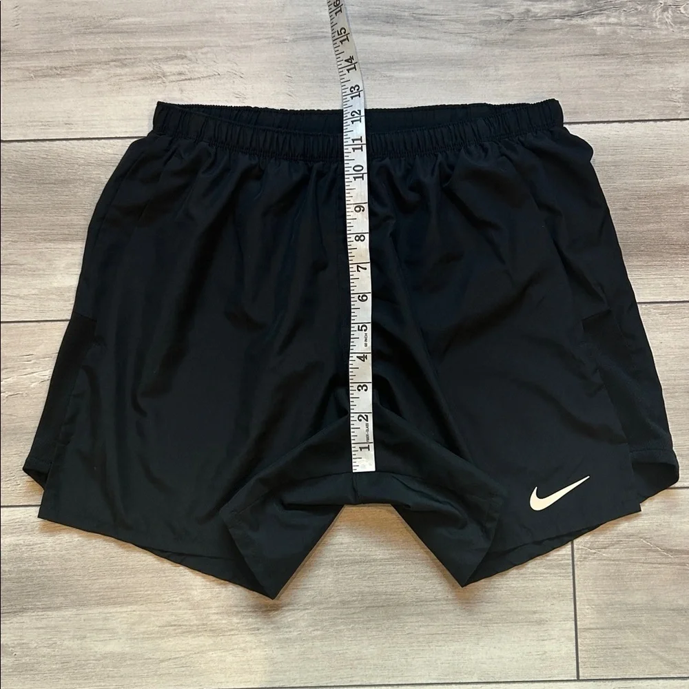 Nike Dri-Fit women's black running shorts size Medium
